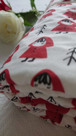 Couverture : chaperon rouge